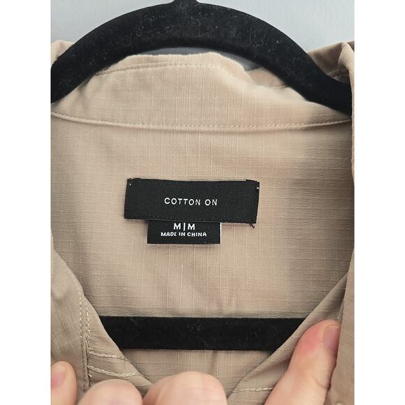 Cotton On Brown Pockets Short Sleeve Casual Button Down Shirt Men's Size Medium - Picture 3 of 5